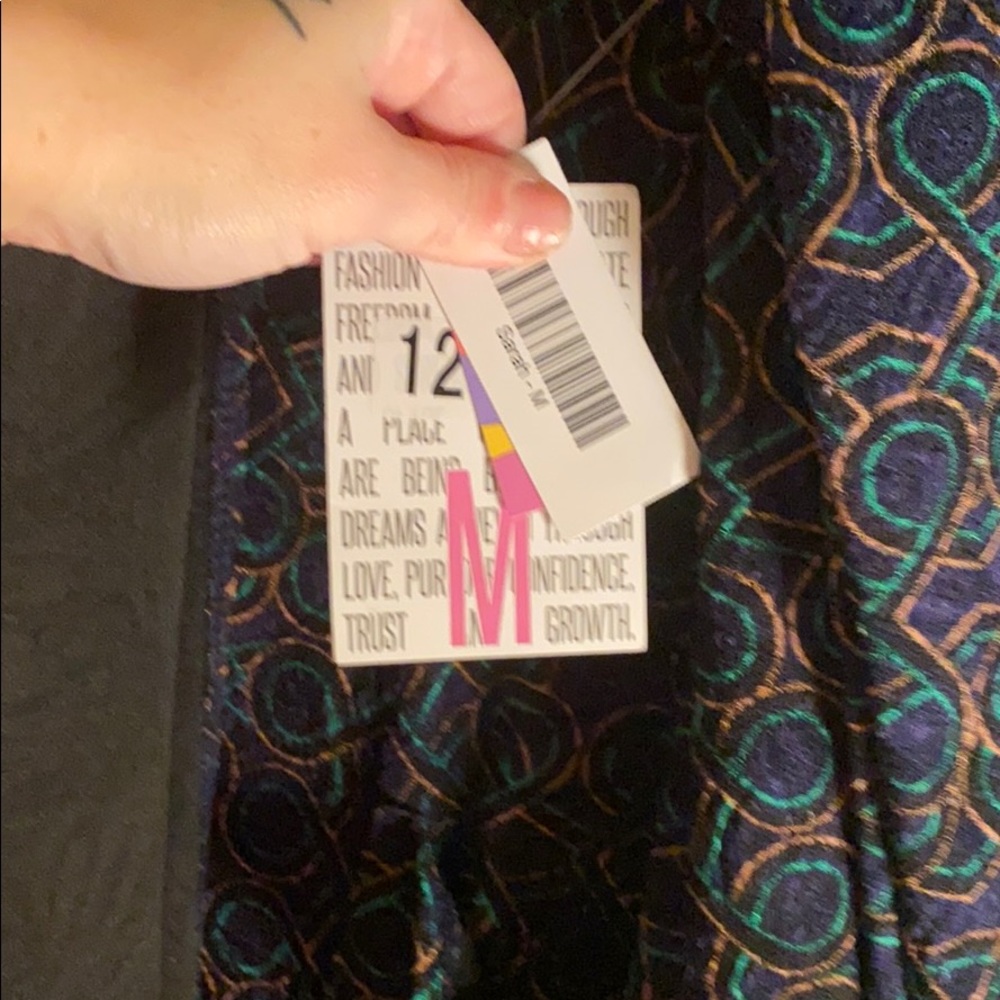 LulaRoe Sarah Medium NWT